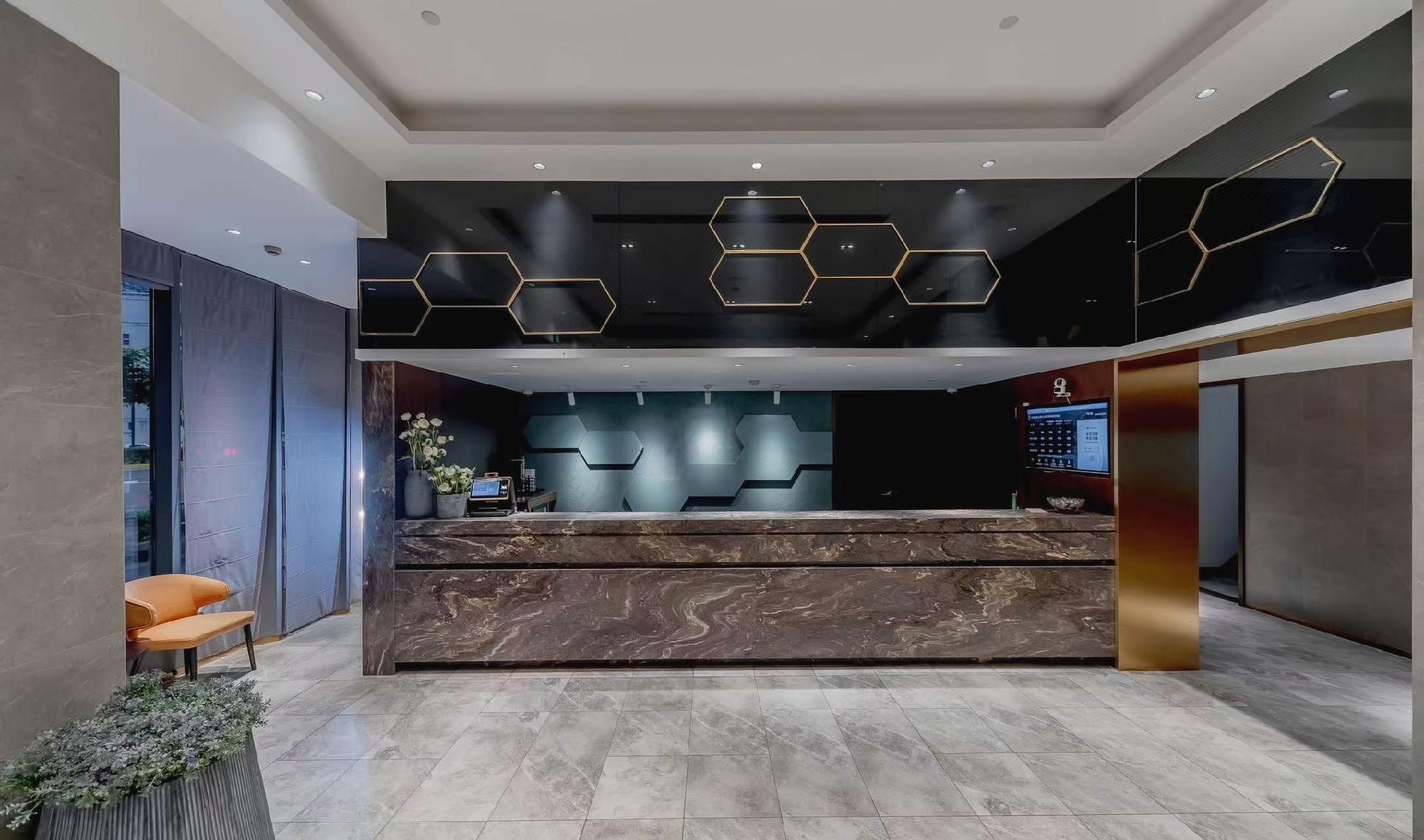 Lobby at Yitel Premium (Shanghai Lujiazui Oriental Pearl), SHANGHAI