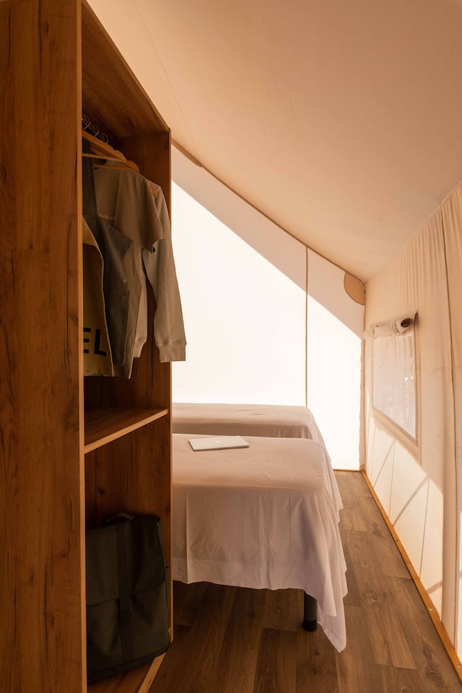 wecamp Cadaques 14/44