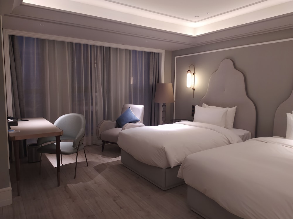 SUPERIOR, TWIN BEDS