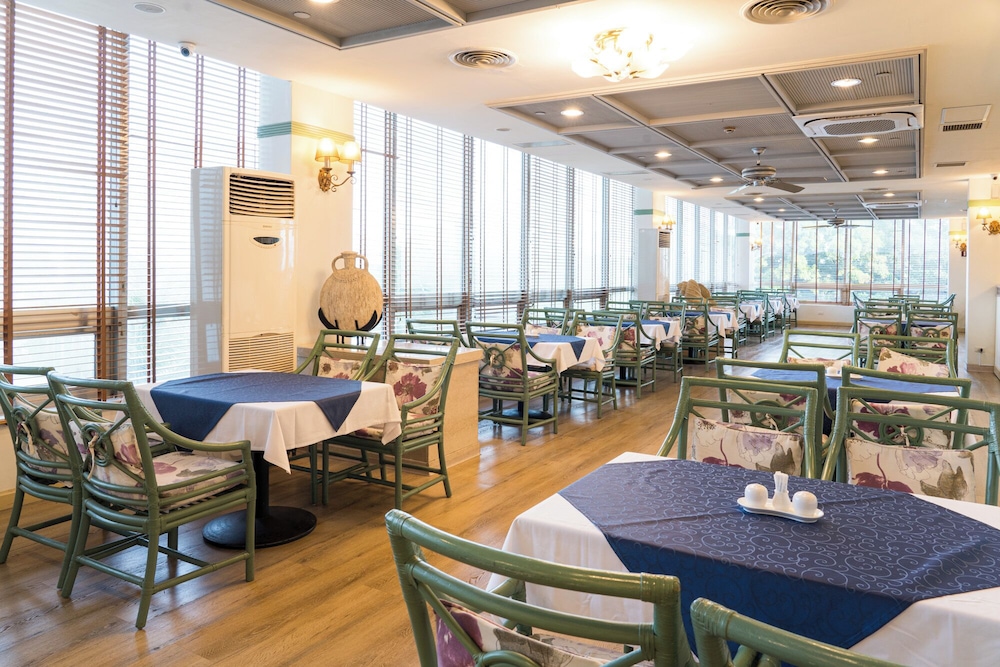 Palasia Hotel Palau 34/50