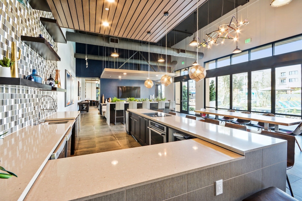 Global Luxury Suites in Menlo Park 33/50