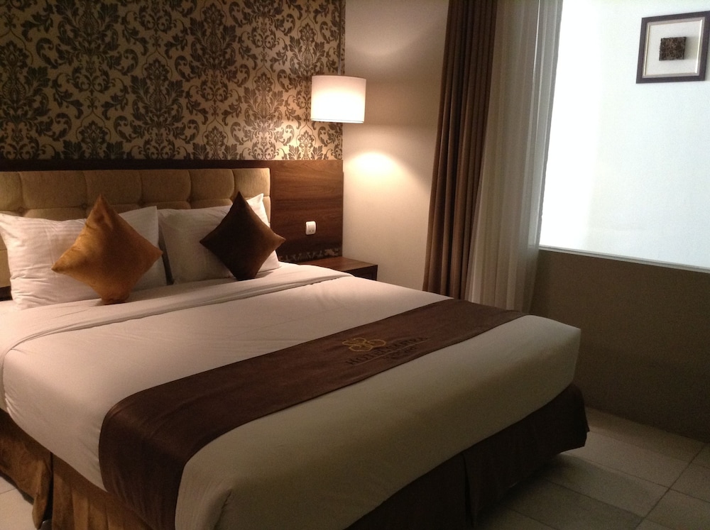 Hotel Safira Magelang 5/16