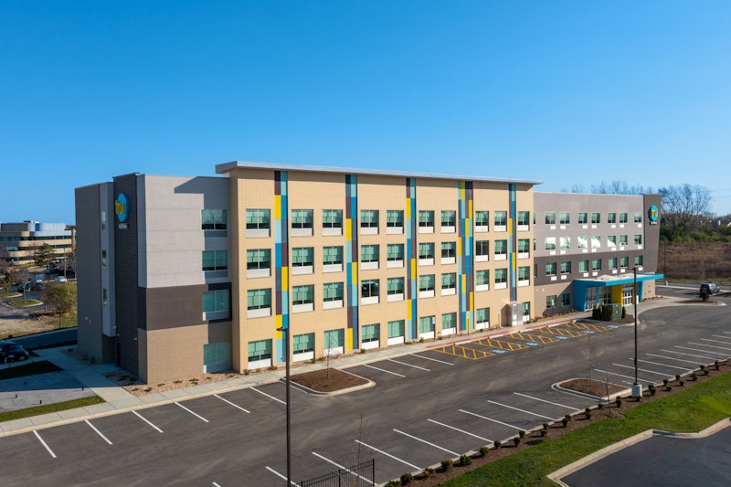 Tru by Hilton Naperville Chicago 2/16