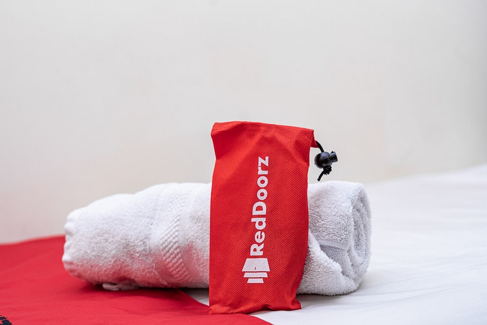 RedDoorz near Alun Alun Bandung 2 15/32