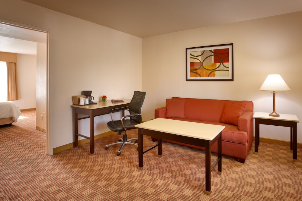 Cortona Inn And Suites 60/78