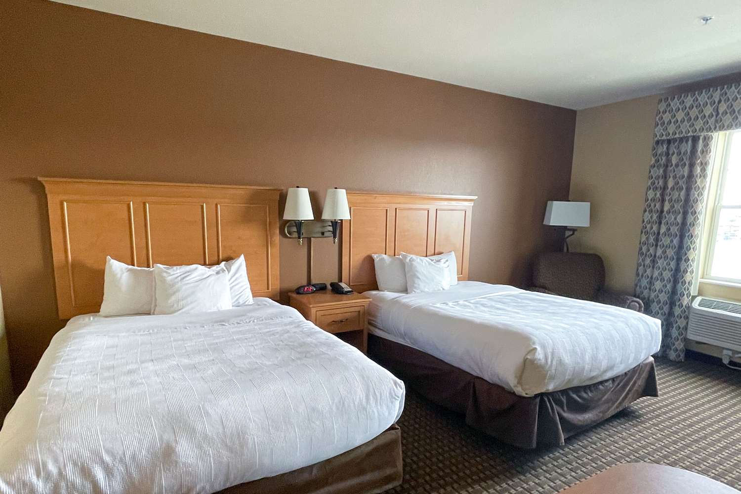 Efficiency, Suite, 2 Queen Beds