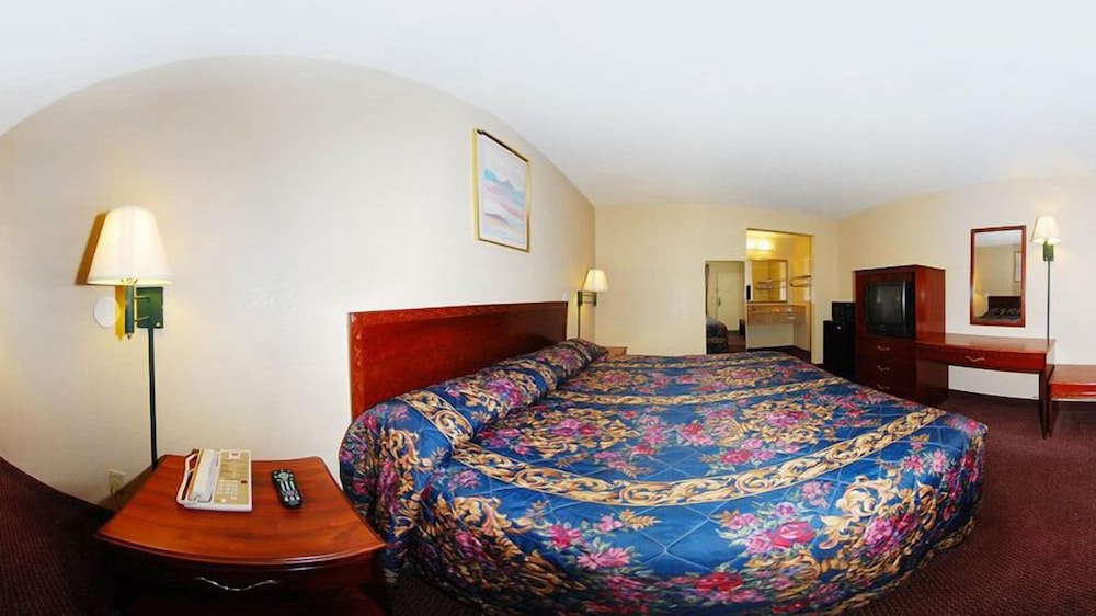 Quality Inn Kenly I-95 8/50