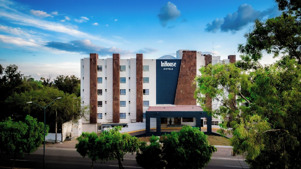 GAMMA BY FIESTA INN LEON 3/52