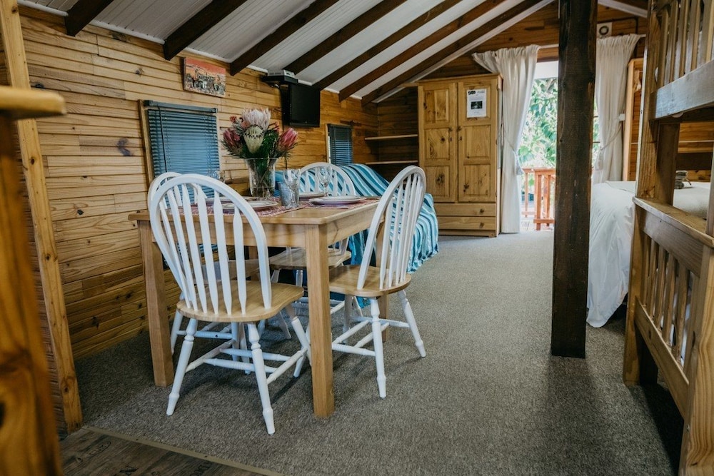 The Village Lodge 29/50