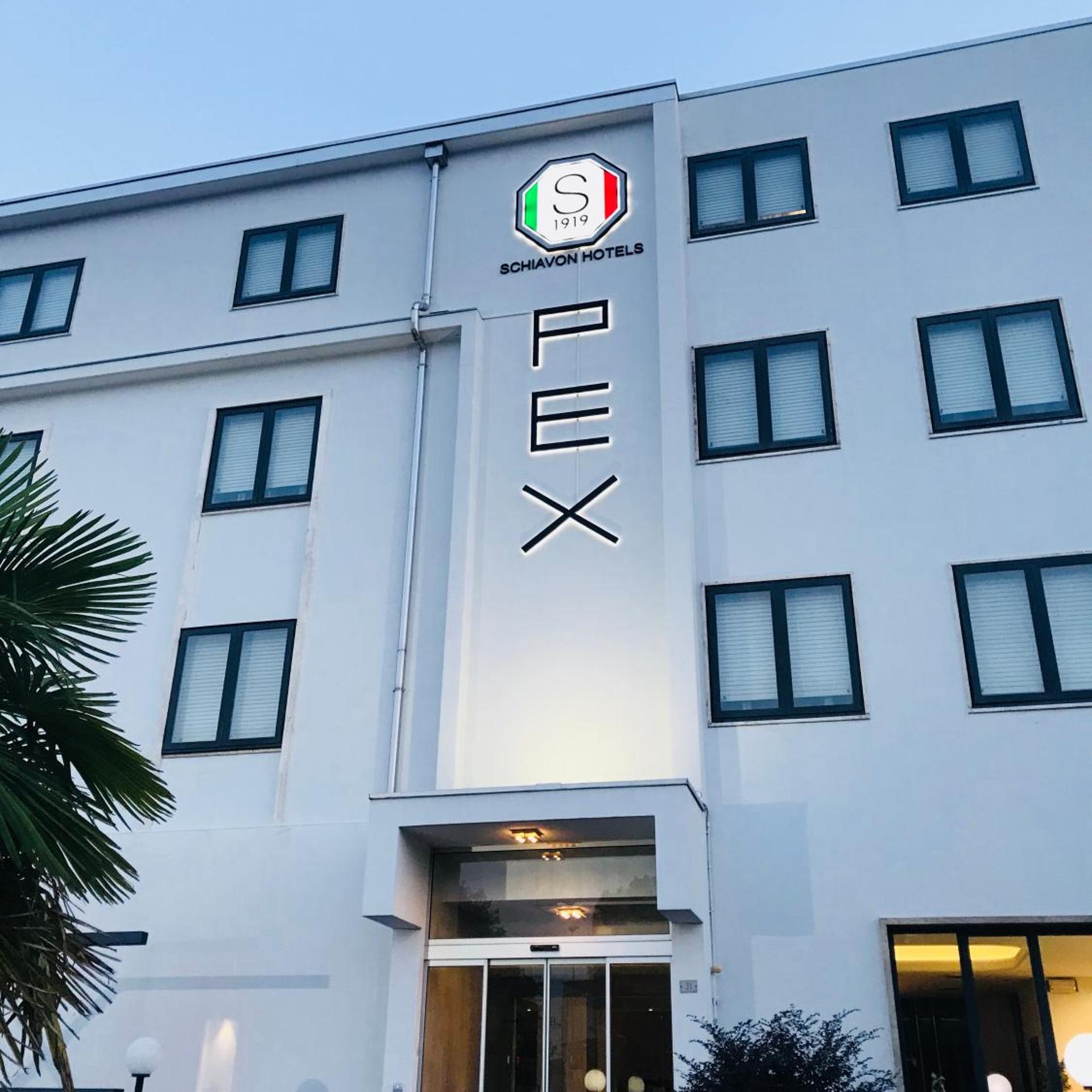 Hotel Pex 3/56