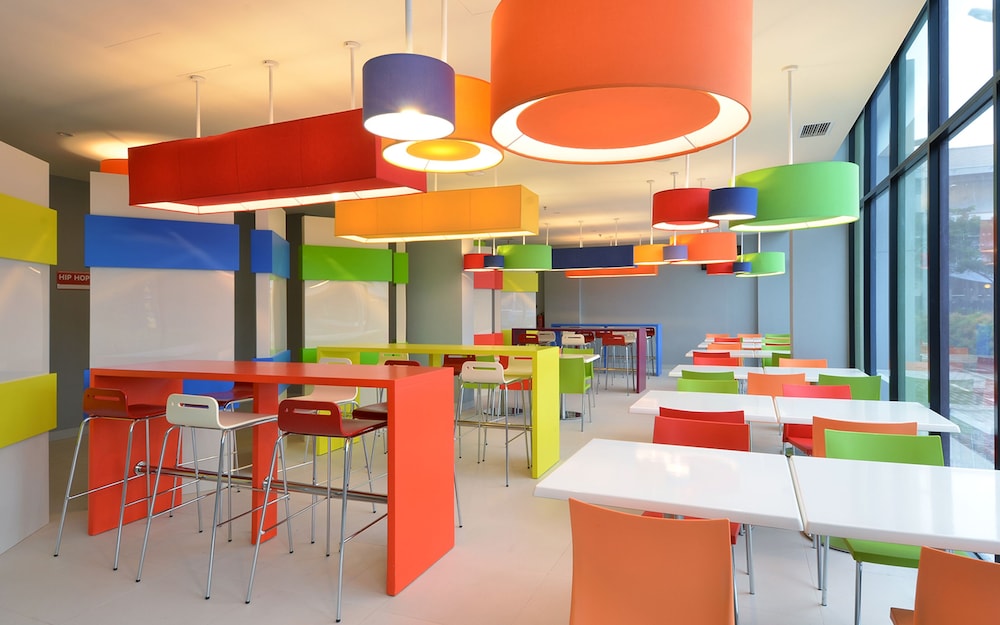Pop Hotel Bsd City Tangerang 21/39