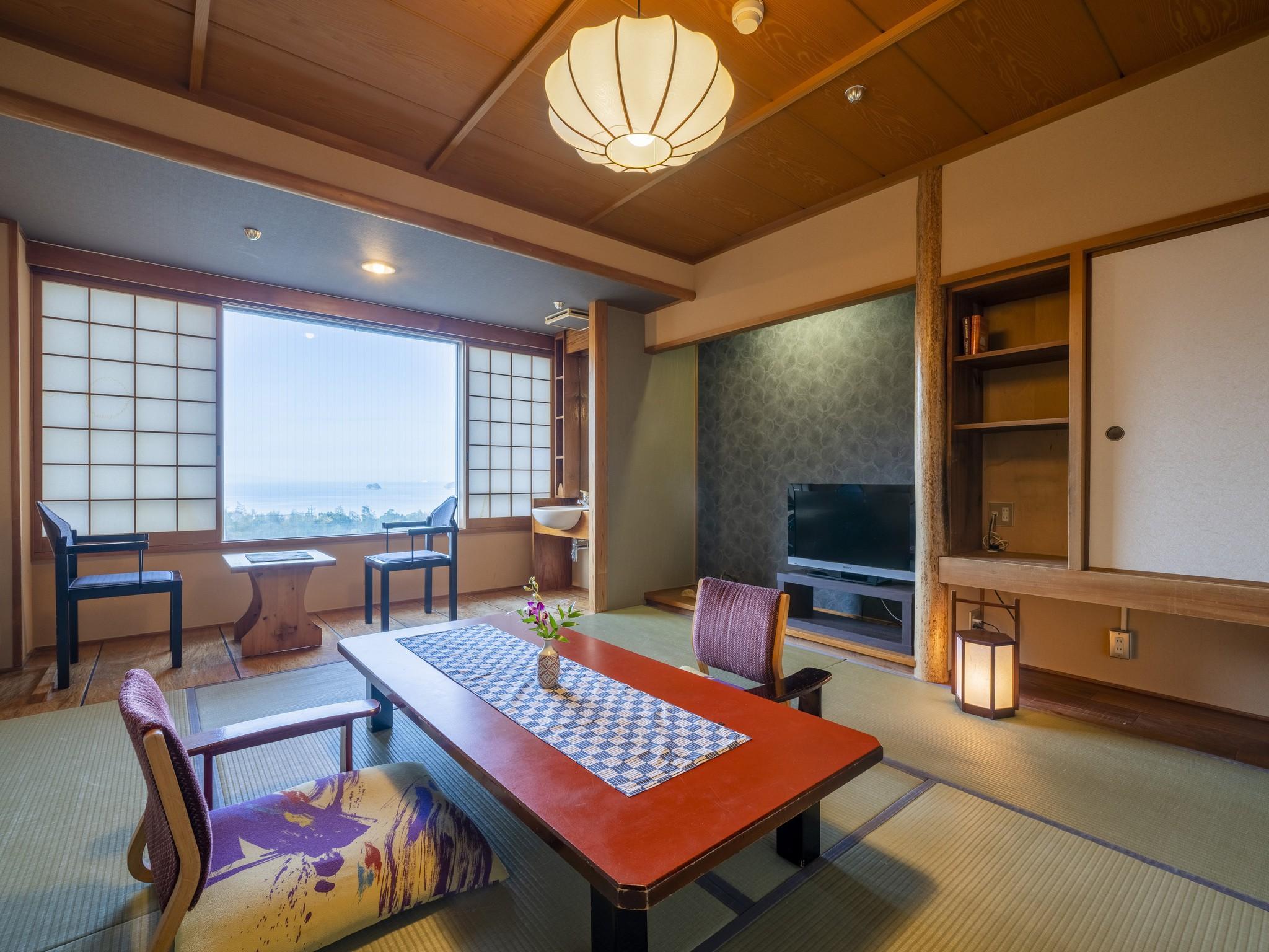 Japanese, 3 Futon Beds, Main Building