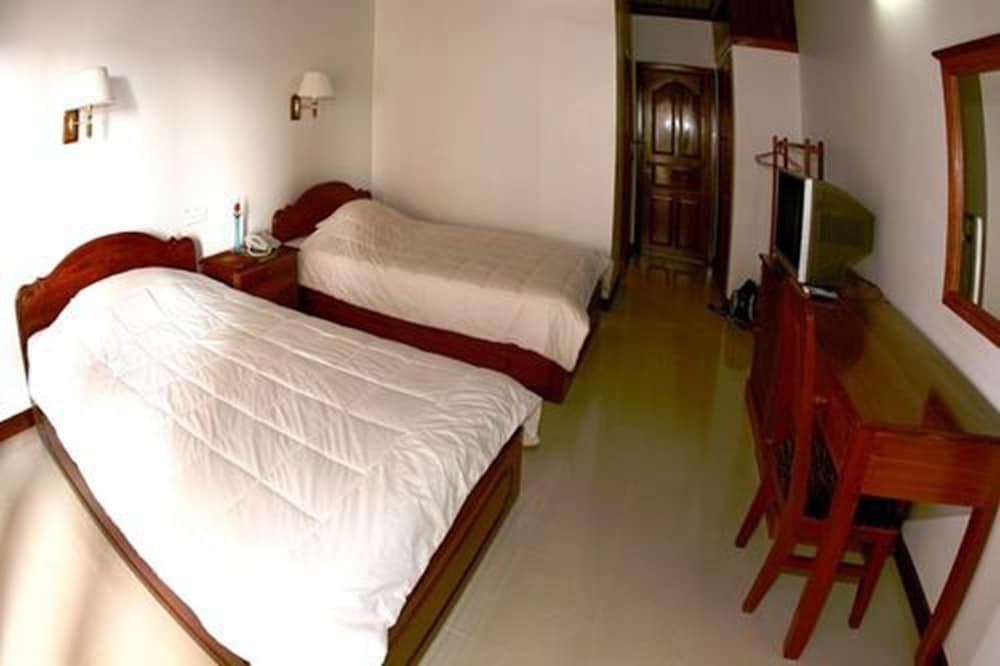 Mom's Guesthouse 10/54