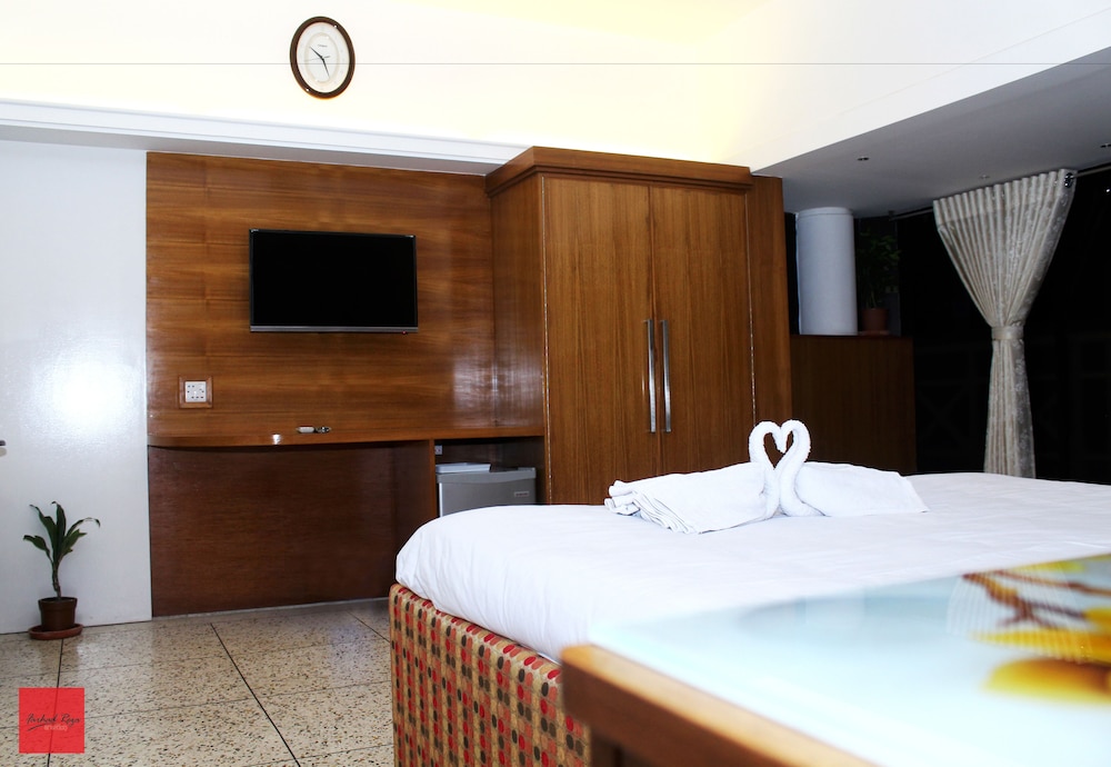 Nagar Valley Hotel 38/50