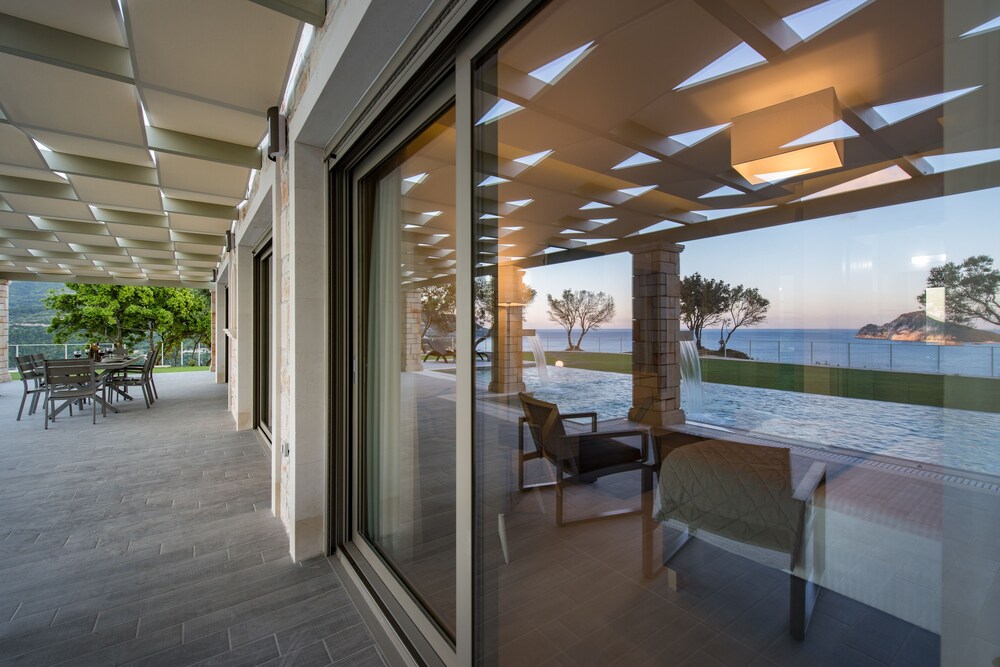 Artina Luxury Villa 17/50
