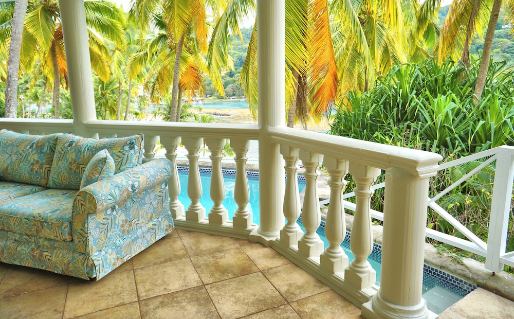 Marigot Beach Club and Dive Resort 56/75