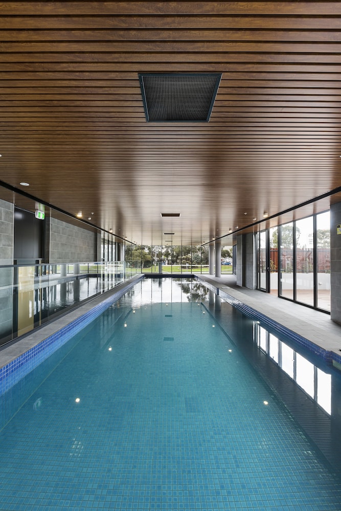 Melbourne Knox Central Apartment Hotel 23/49