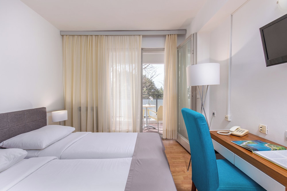 Hotel Zagreb 4/16