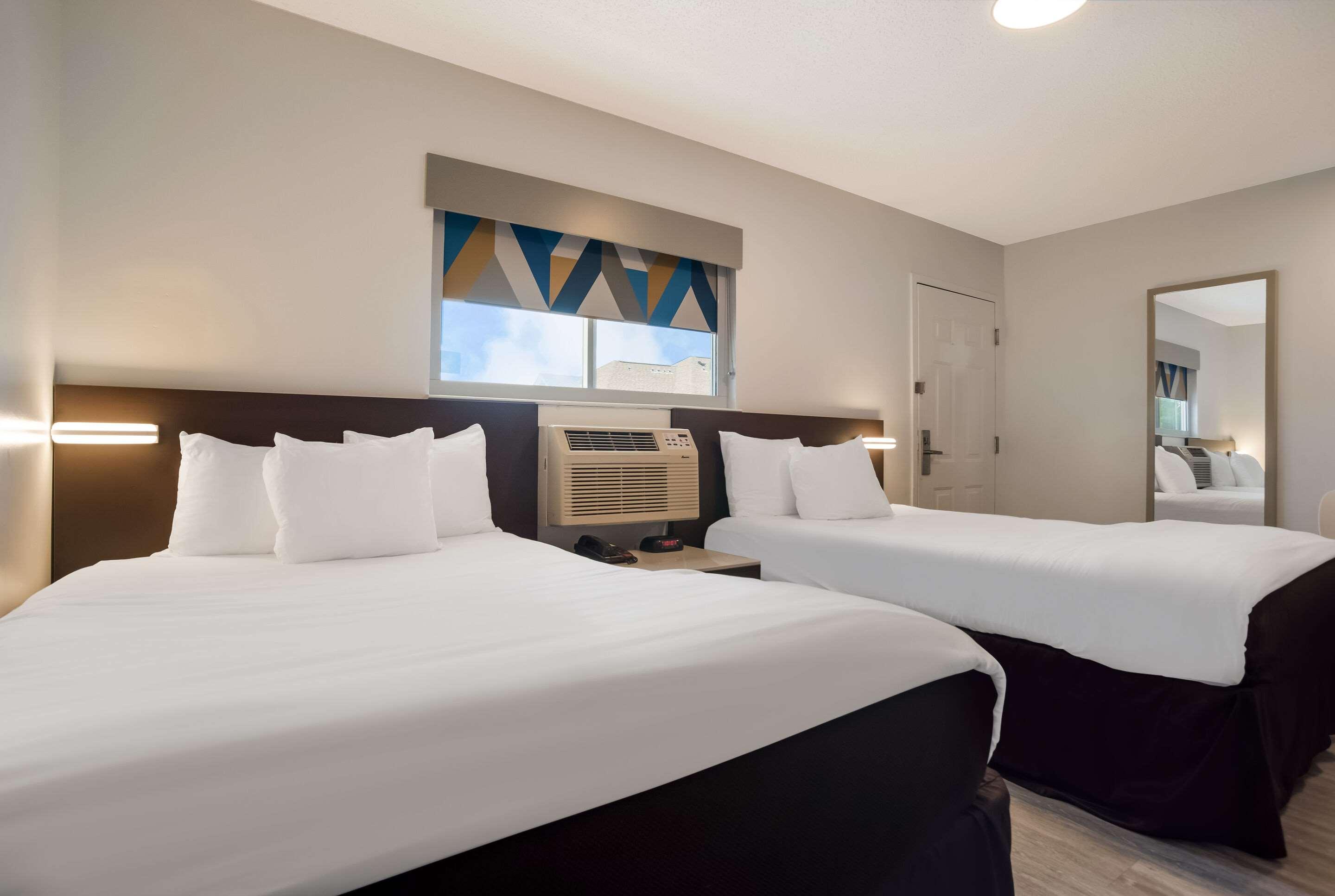 Efficiency, 2 Double Beds