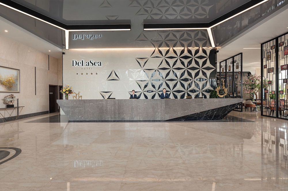 DeLaSea Ha Long Hotel 7/50