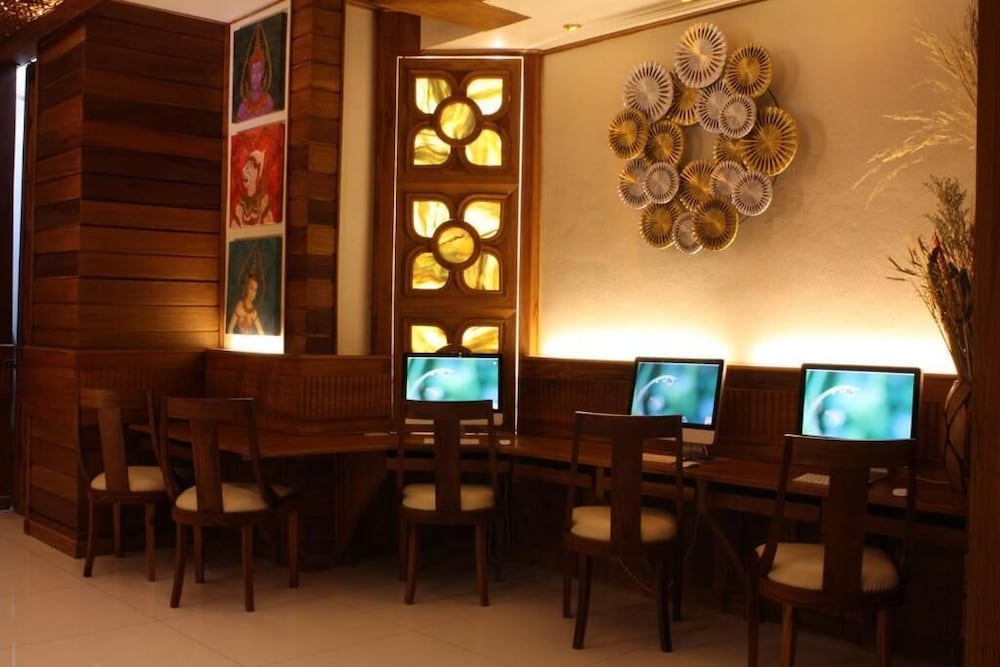 CHANTHAPANYA HOTEL 32/44