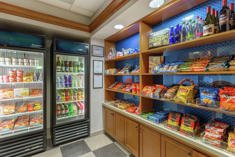 Hampton Inn Suites Saratoga Springs Downtown 46/69
