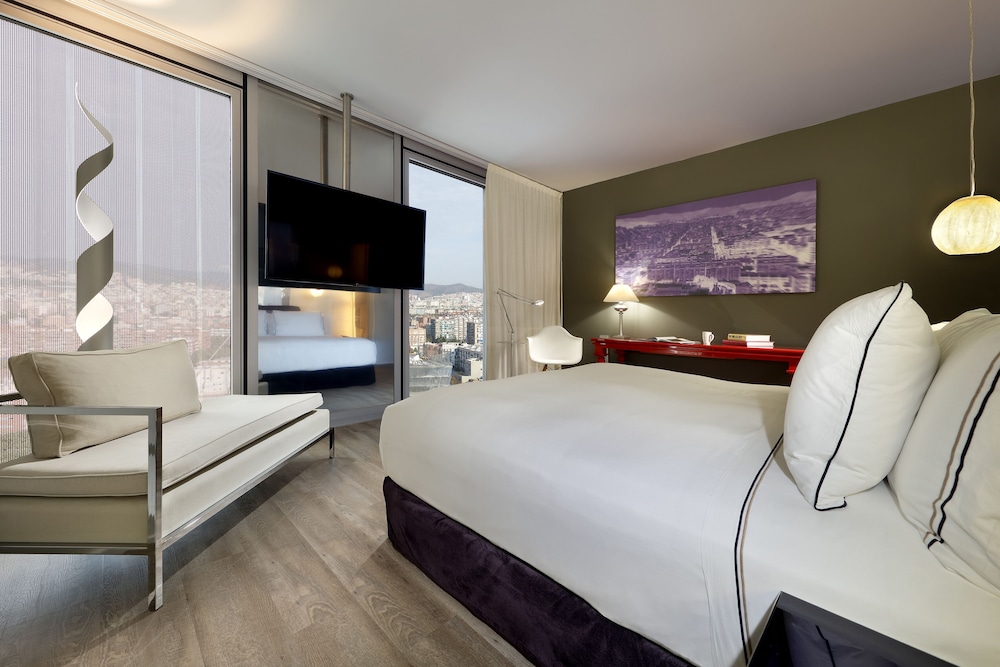 PREMIUM, CITY VIEW