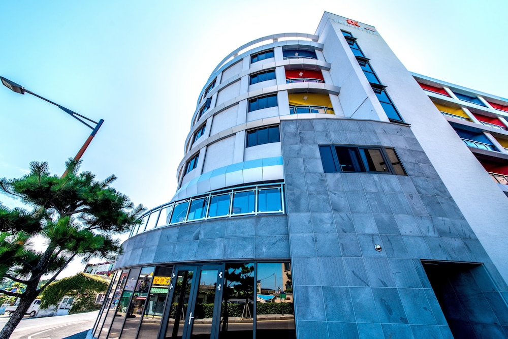 BK HOTEL JEJU 3/50