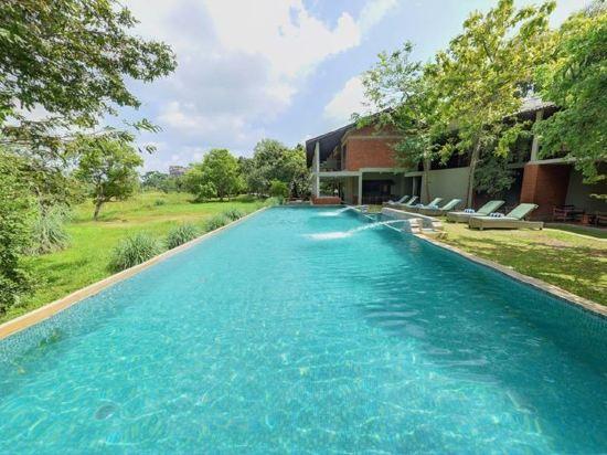 Ehalagala Lake Resort 21/32