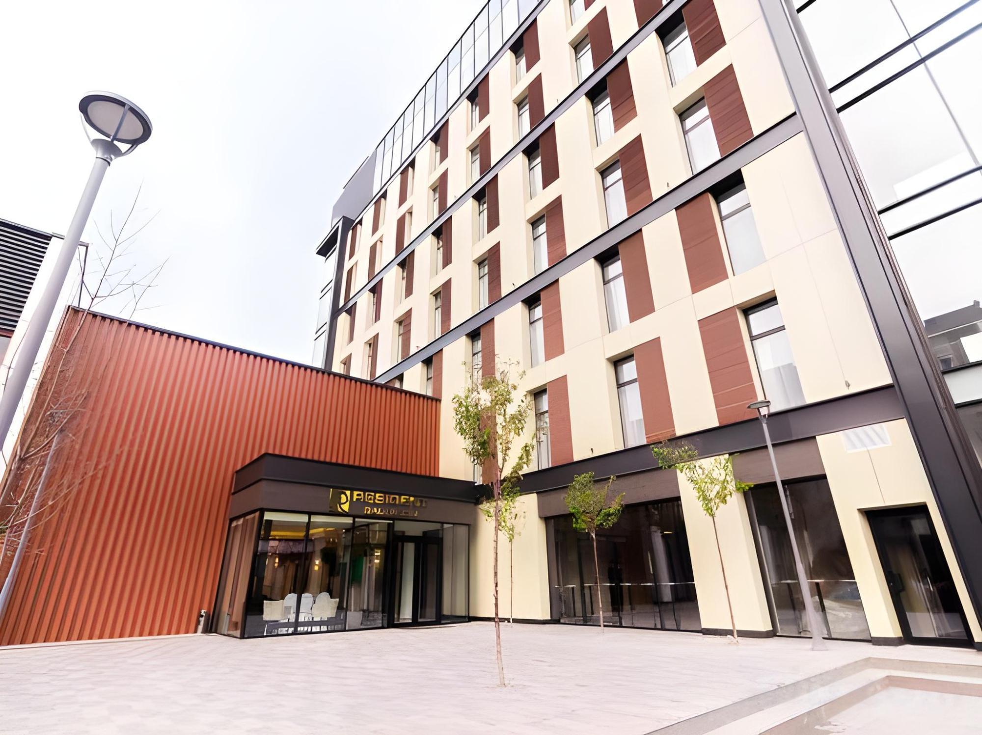 Resident City Hotel 3/61
