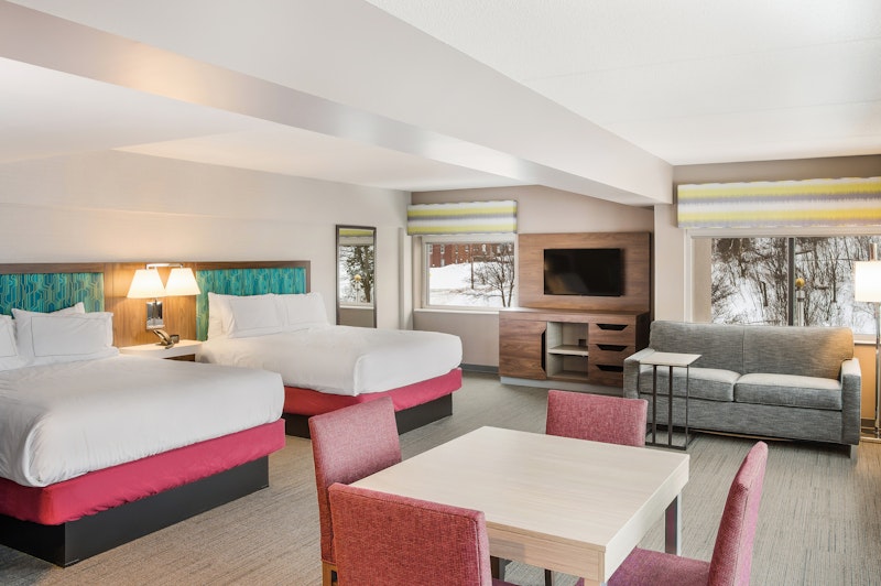 Hampton Inn & Suites Houghton 4/9