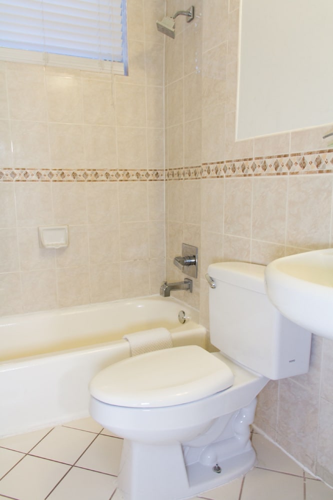 Suites Of Dorchester 47/49