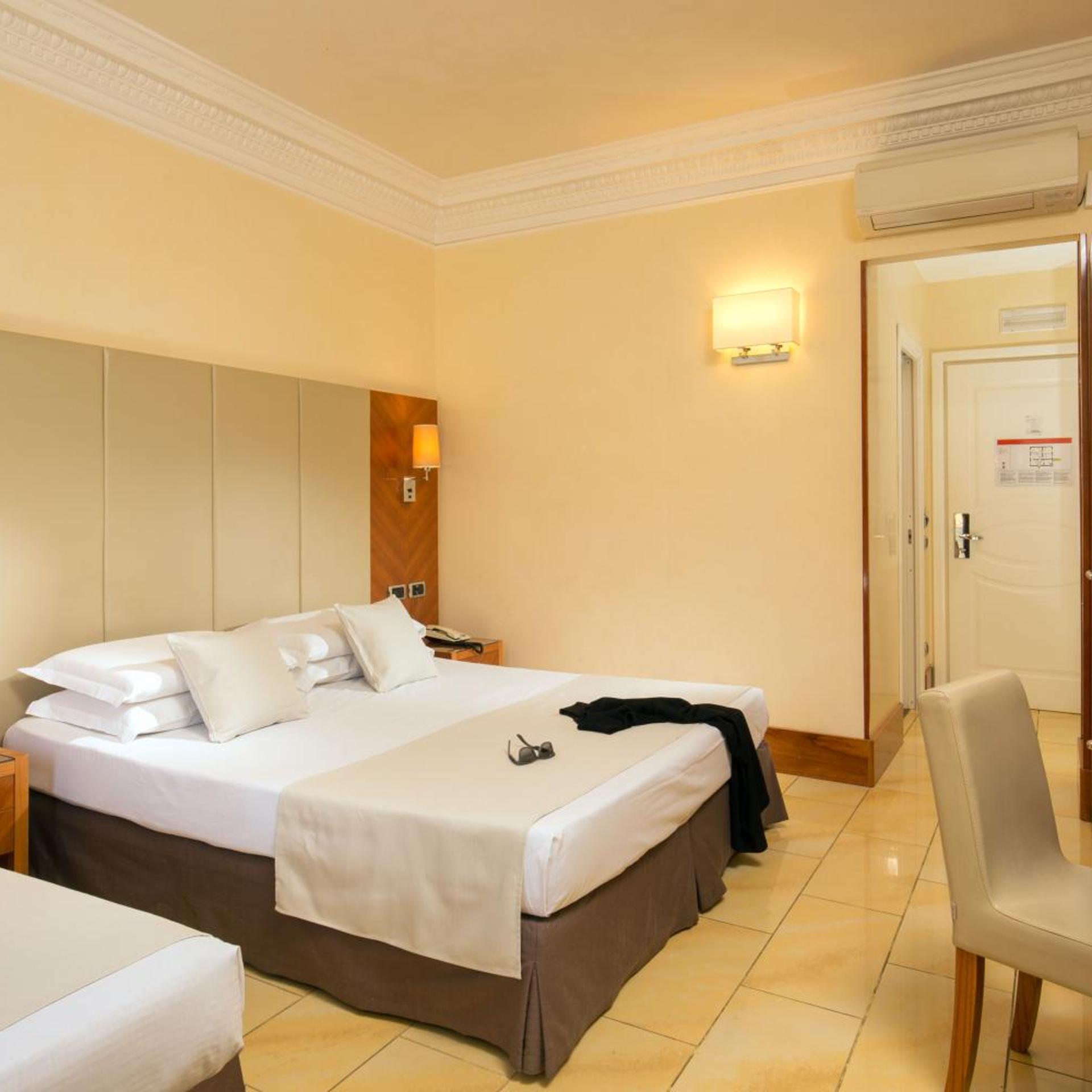 غرفة رباعية بسرير فردي، Hotel Sonya 5/10