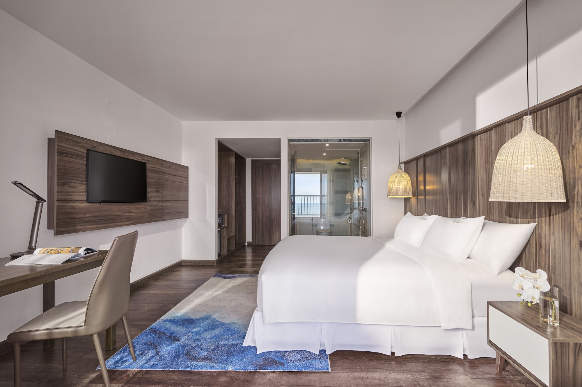 DELUXE, KING BED, OCEAN VIEW, BALCONY