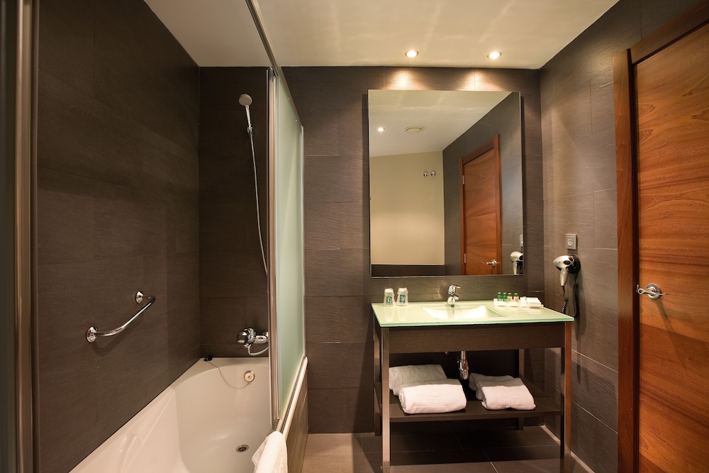 Hotel F G Logrono 64/65