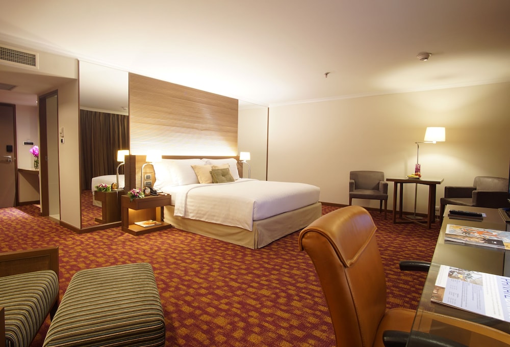 Dusit Princess Srinakarin Bangkok 10/69