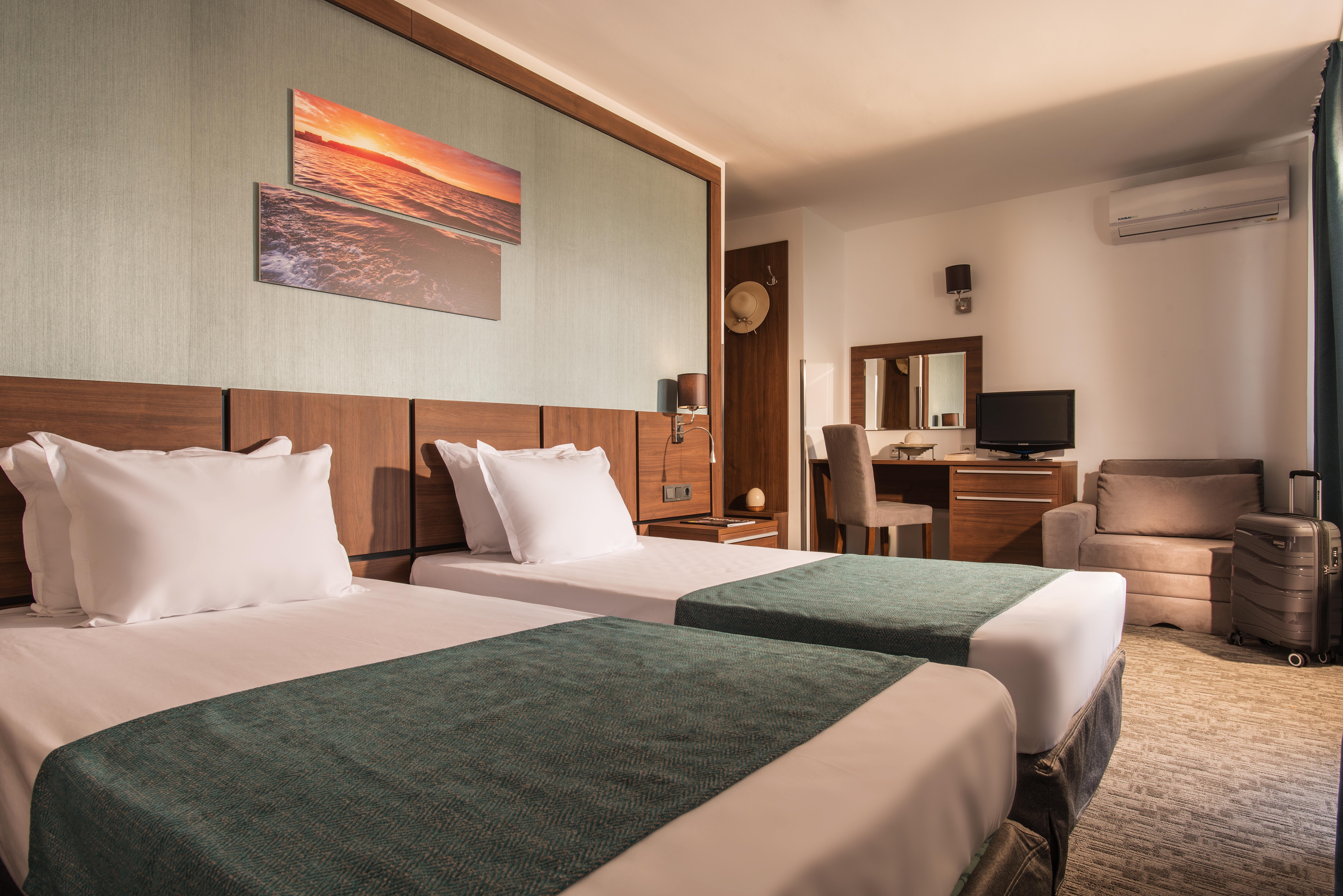 Standard, Twin Beds, Balcony or Terrace