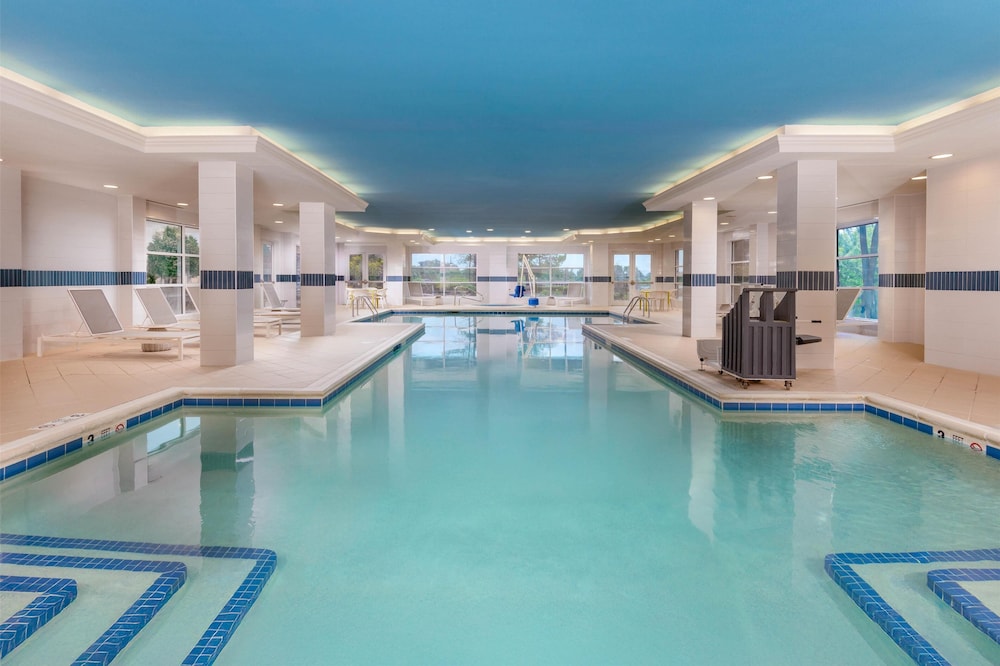 swimming pool spa