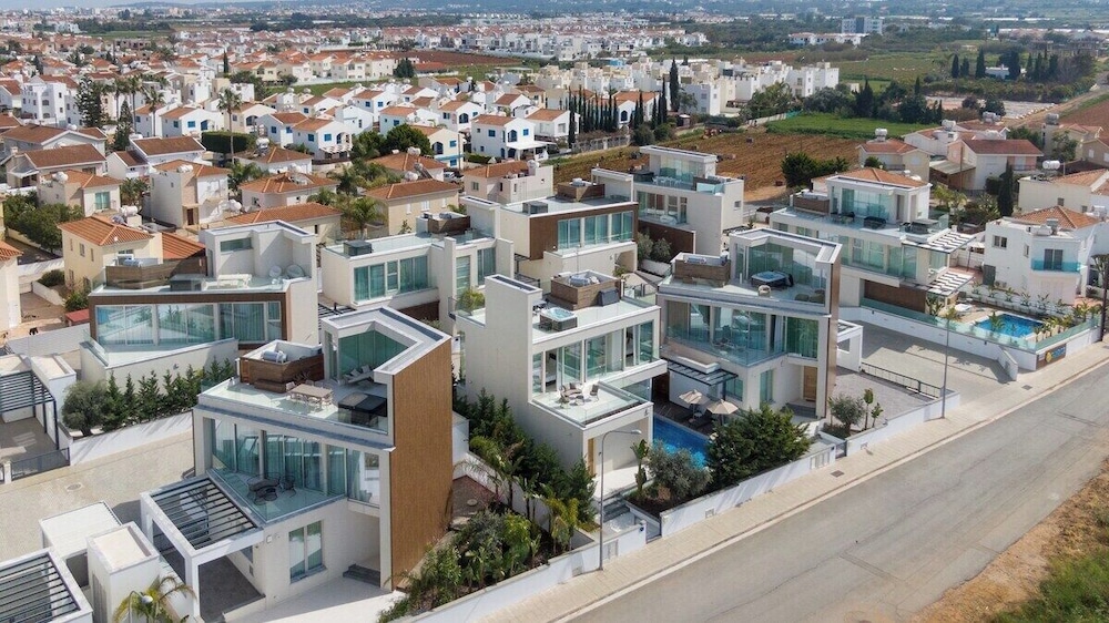 Sunrise Seaview Villas 4/49