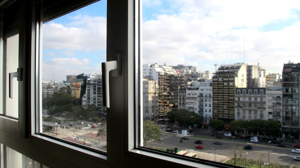 Embajador Hotel 47/55