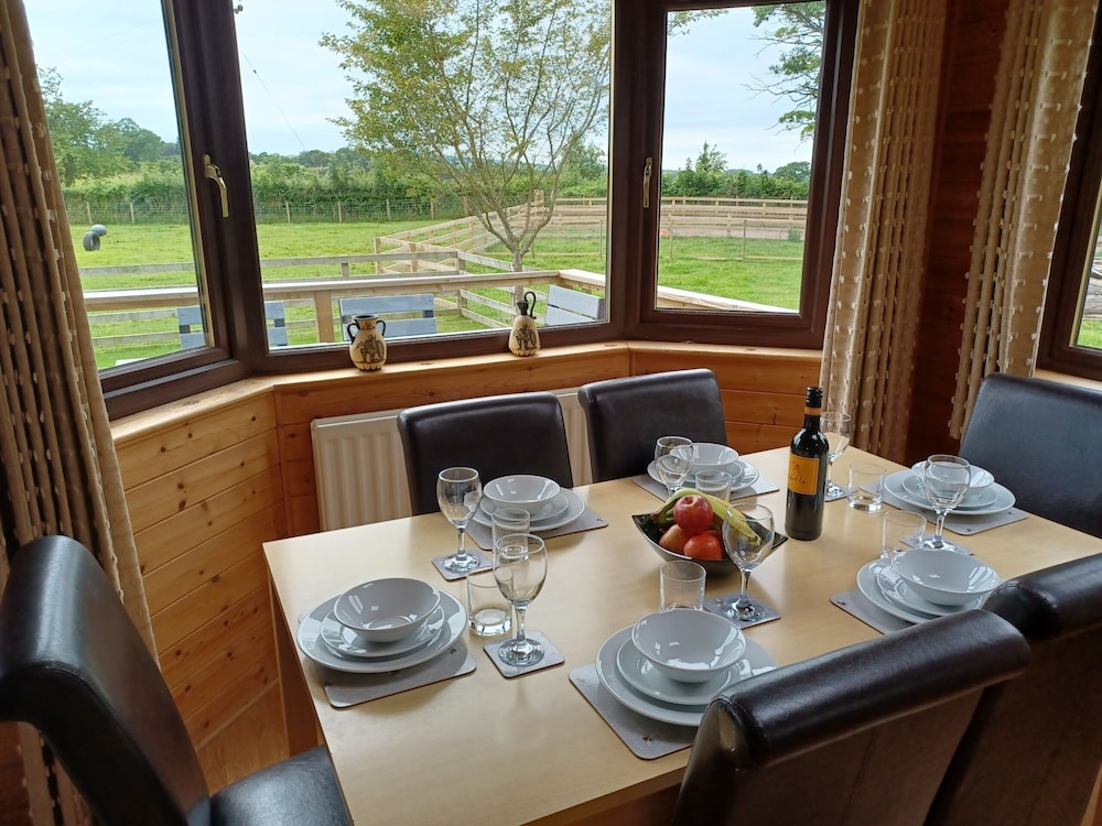 Green View Lodges 38/55