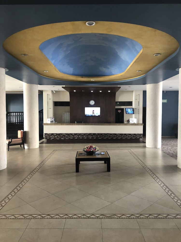 Playa Bonita Hotel 10/40
