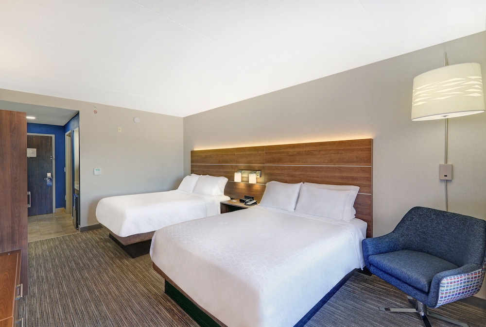 Holiday Inn Express Hotel Suites Woodstock South 20/67