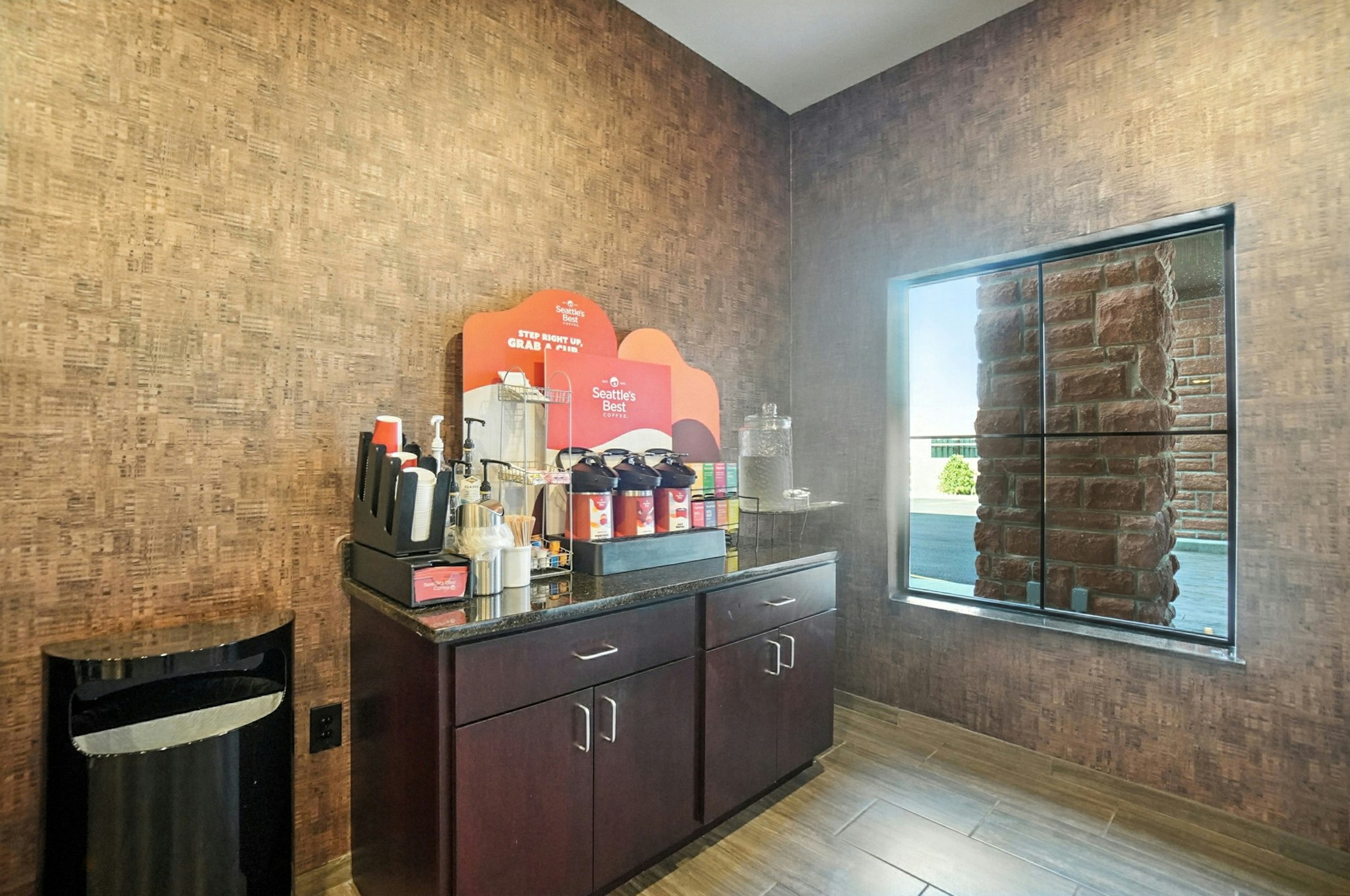 Cobblestone Hotel & Suites-Bellefontaine 16/50
