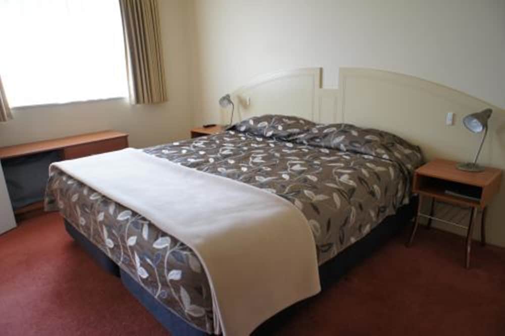 1 BEDROOM, SPA