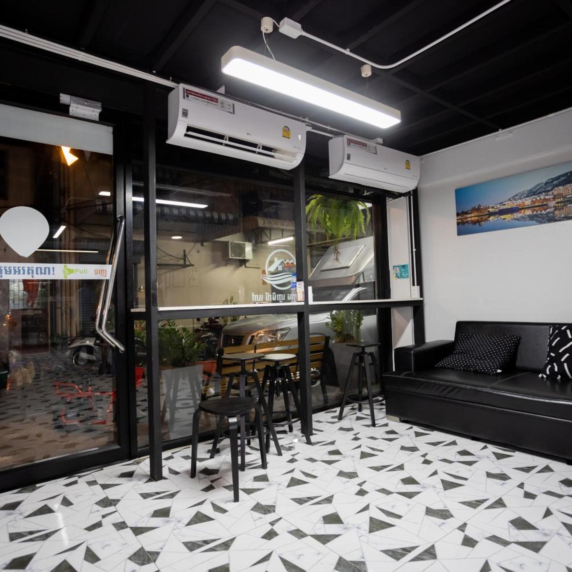 Pratunam Family House 2 45/50