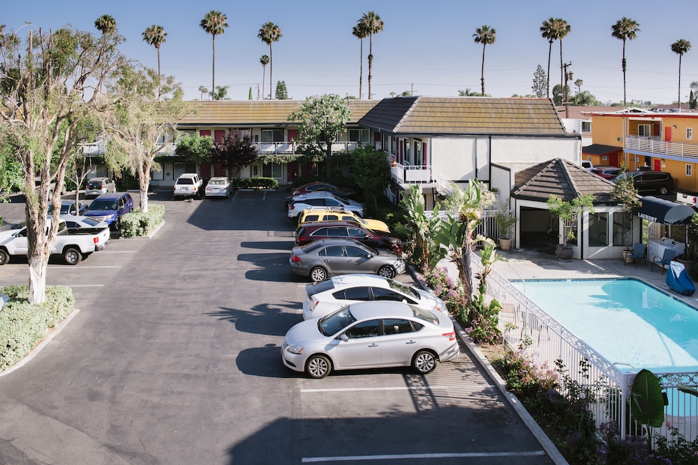 Alamo Inn Suites 55/61
