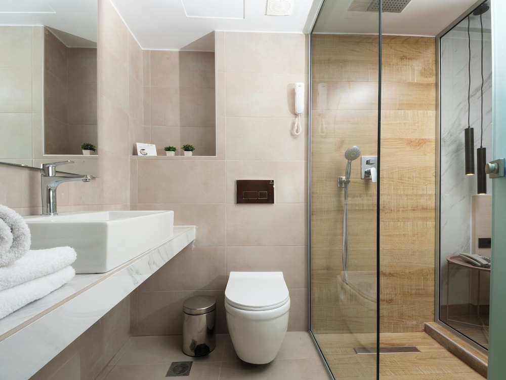 Athena Hotel 40/44