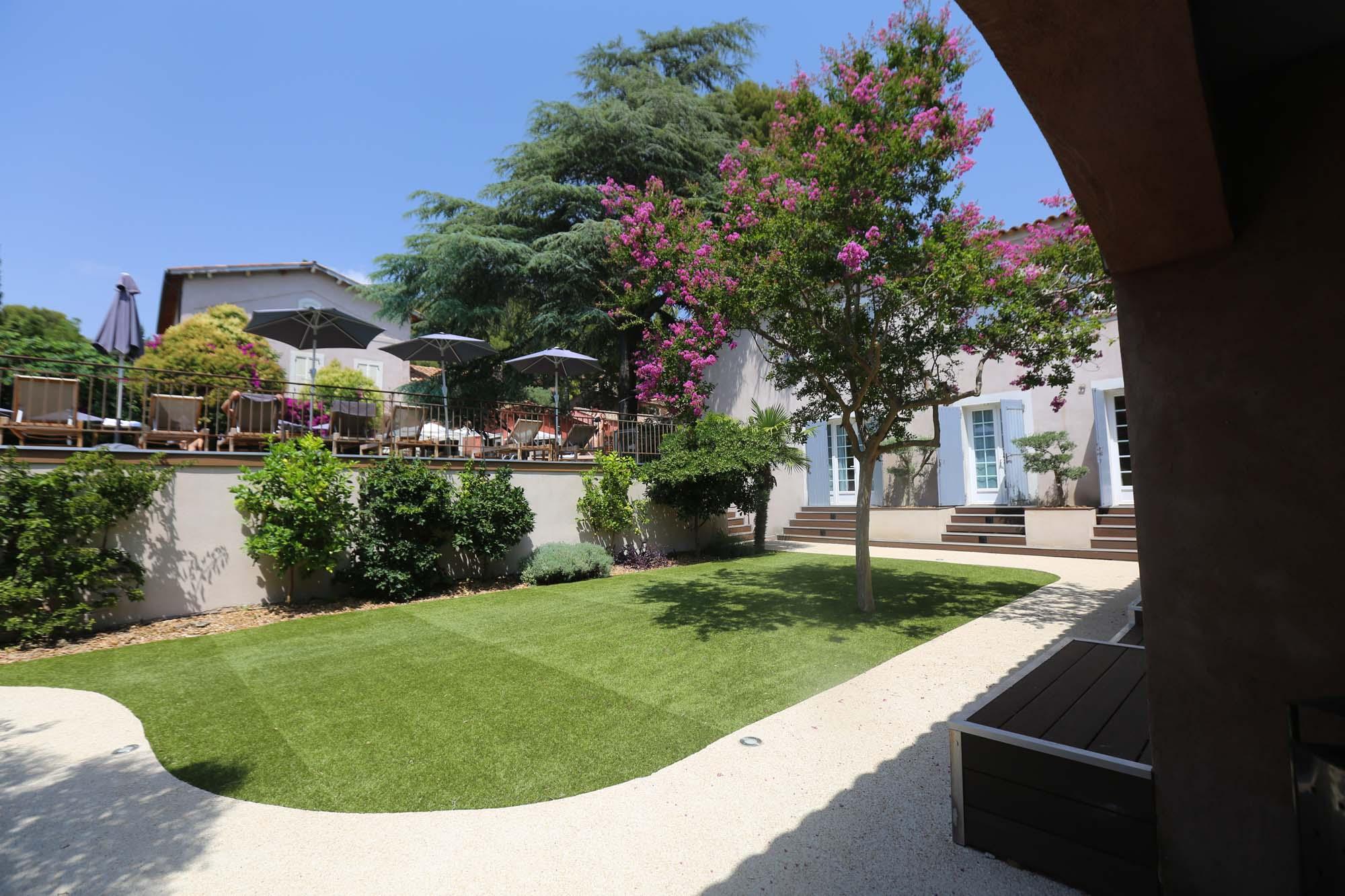 Hotel Les Jardins de Cassis 16/25