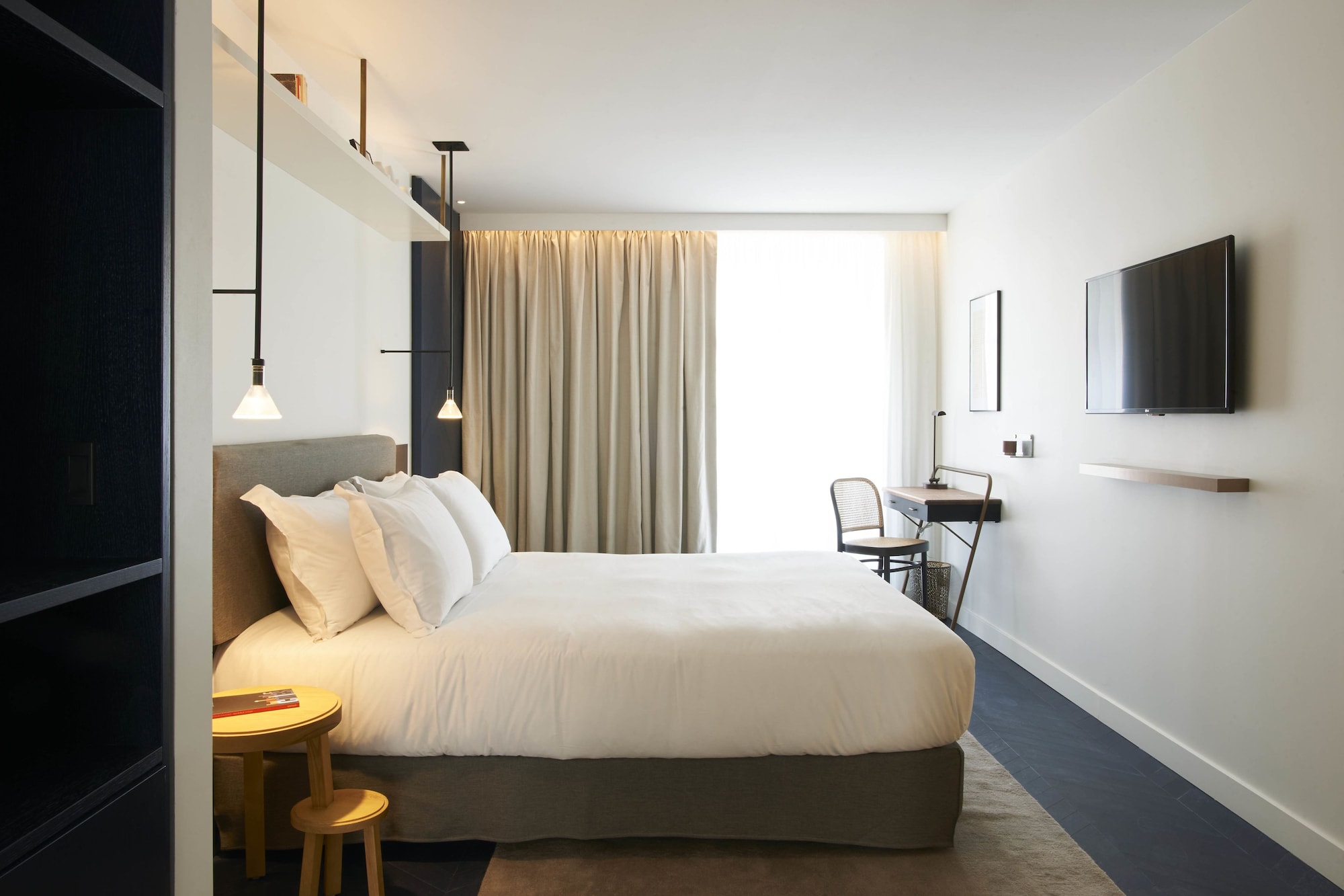 SIGNATURE, DOUBLE BED